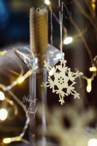 Sunshiny snowflake decorations